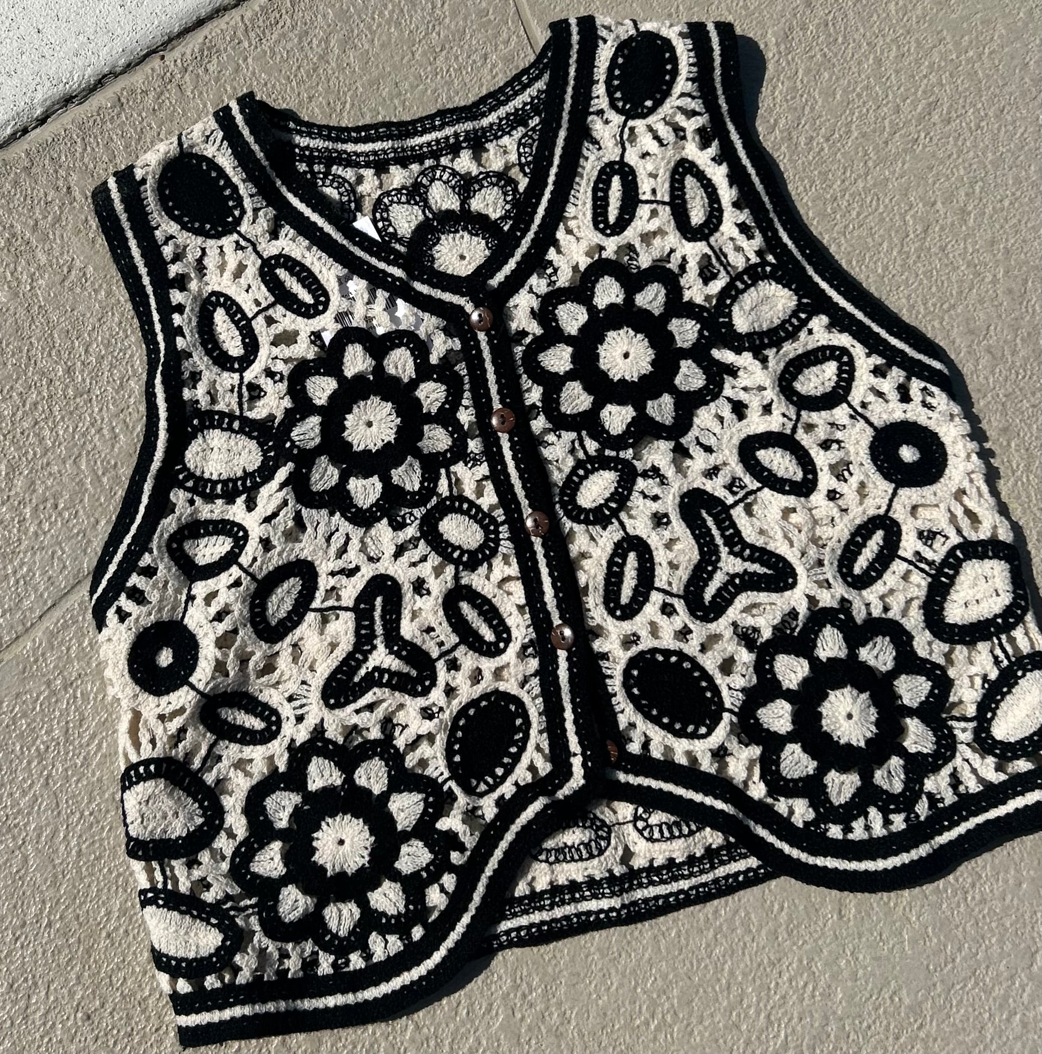 Noir Bloom Vest